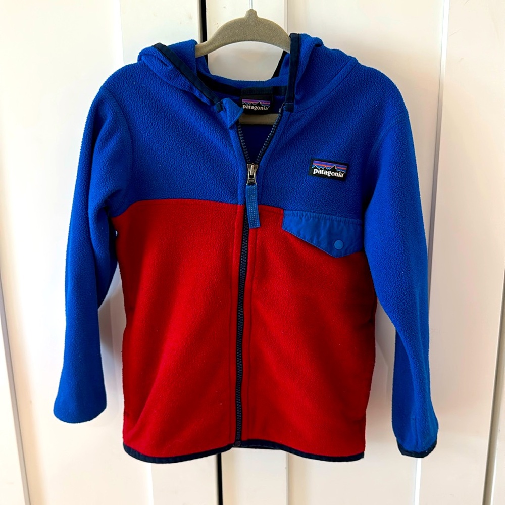 Patagonia boys microfleece jacket size 3t used good condition